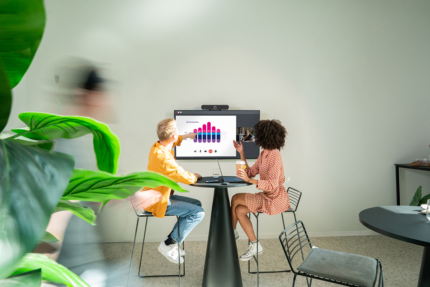 TeamConnect Bar S 設置イメージ