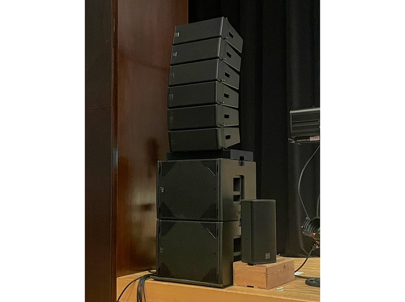 Martin Audio WPMラインアレイスピーカー