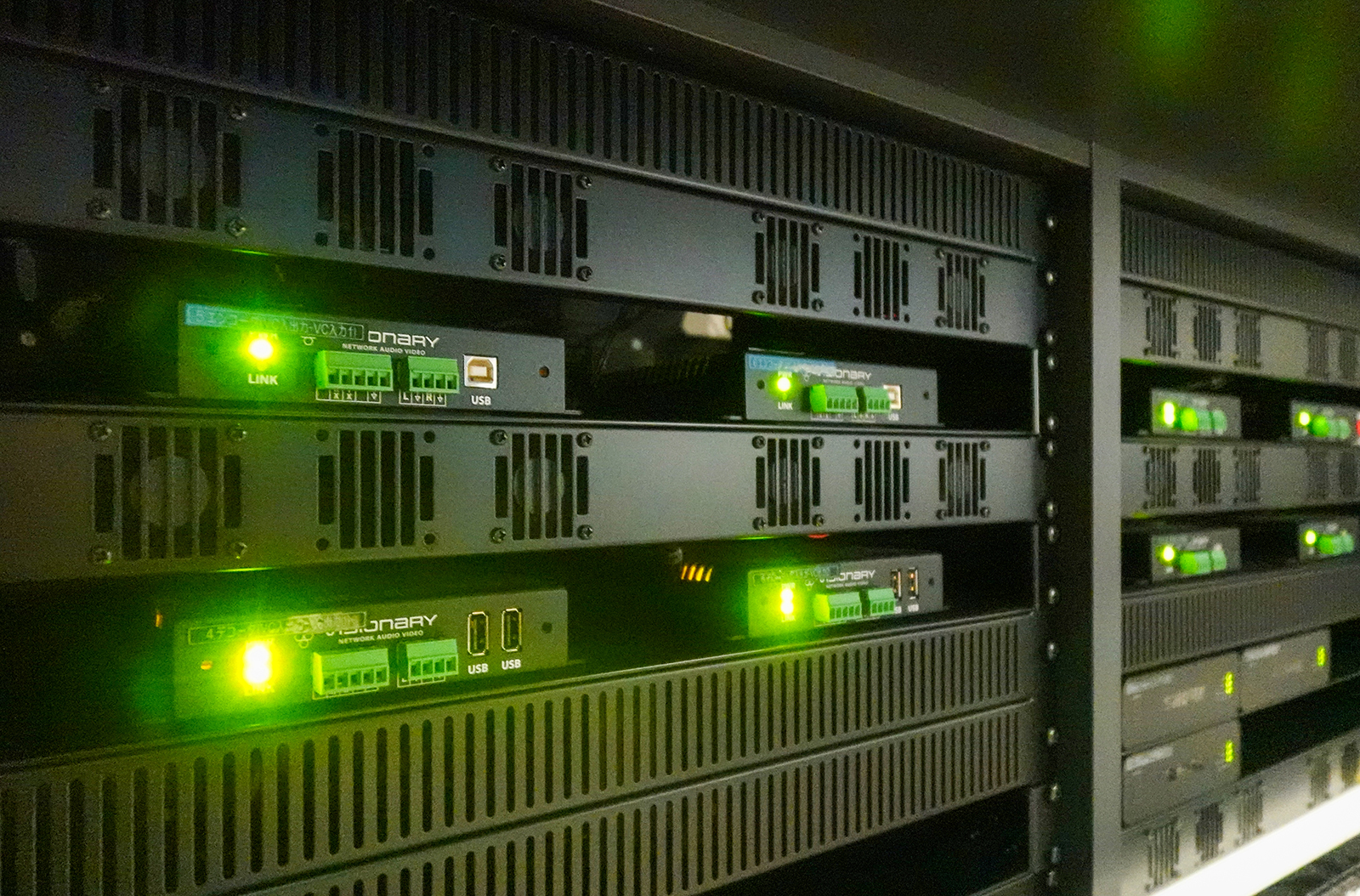 Visionary Solutions 4100シリーズ