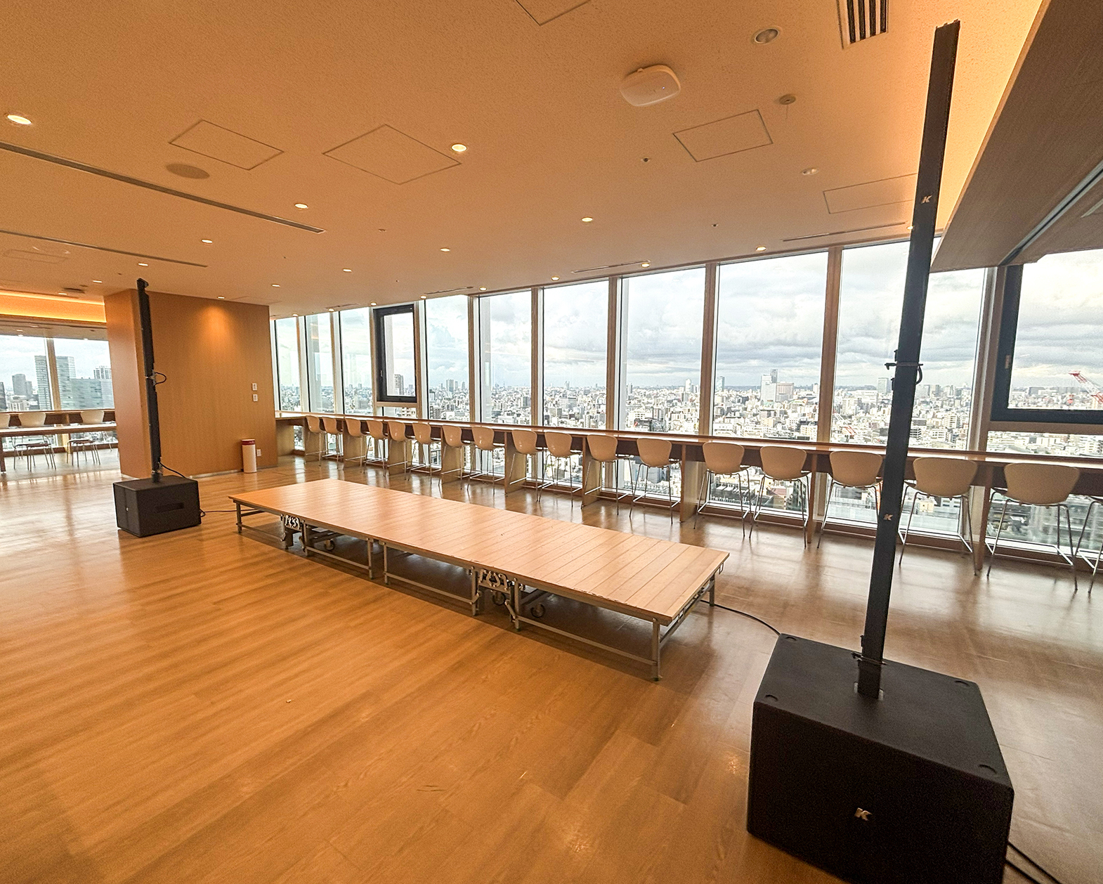 インターナショナルクリエイティブ K-array現場