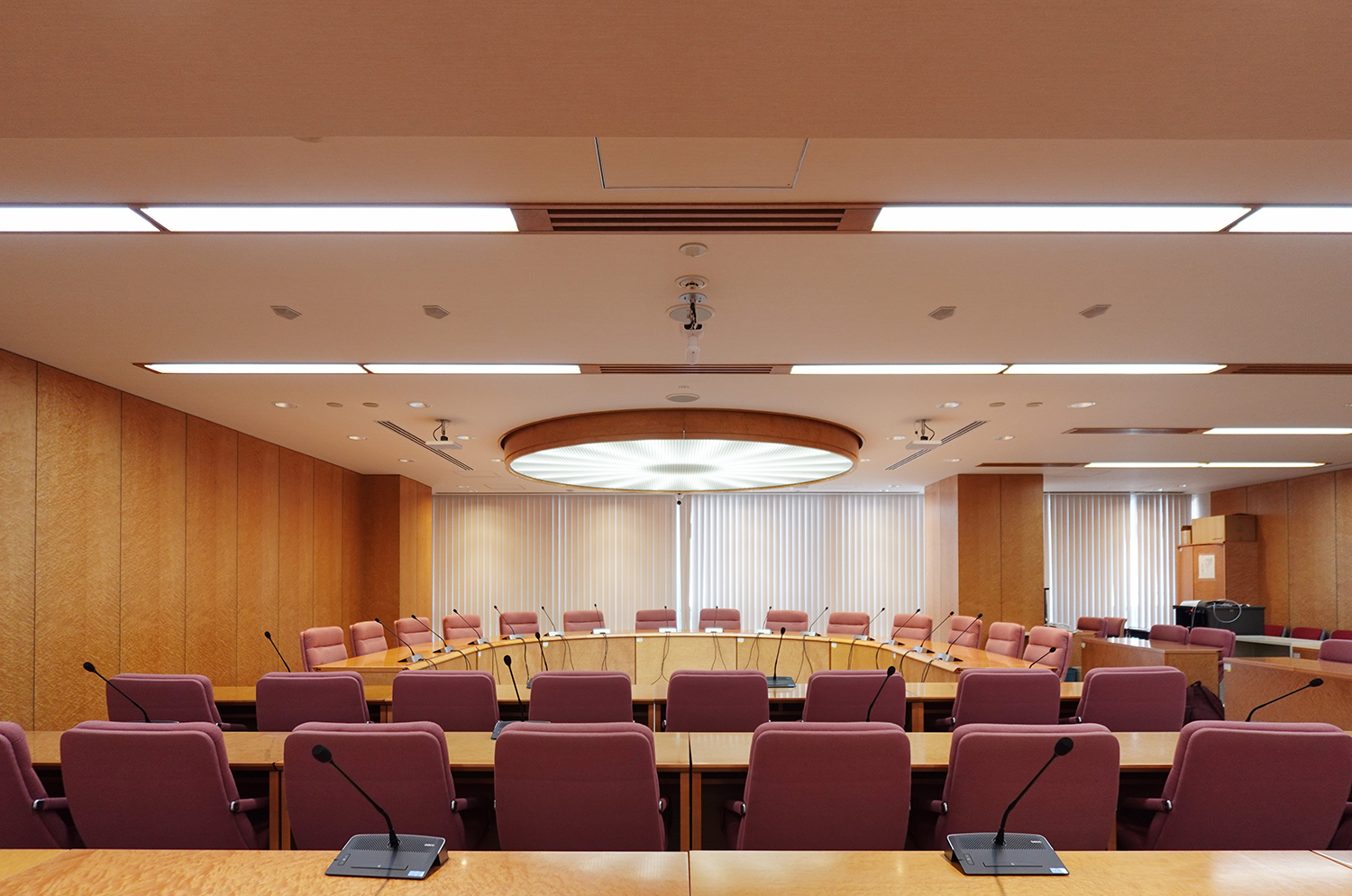 神奈川県庁 新庁舎 D-Cerno 会議マイクシステム