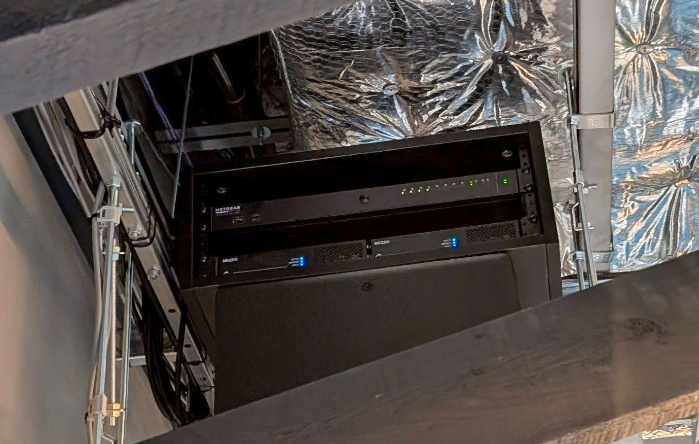 NETGEAR スイッチ