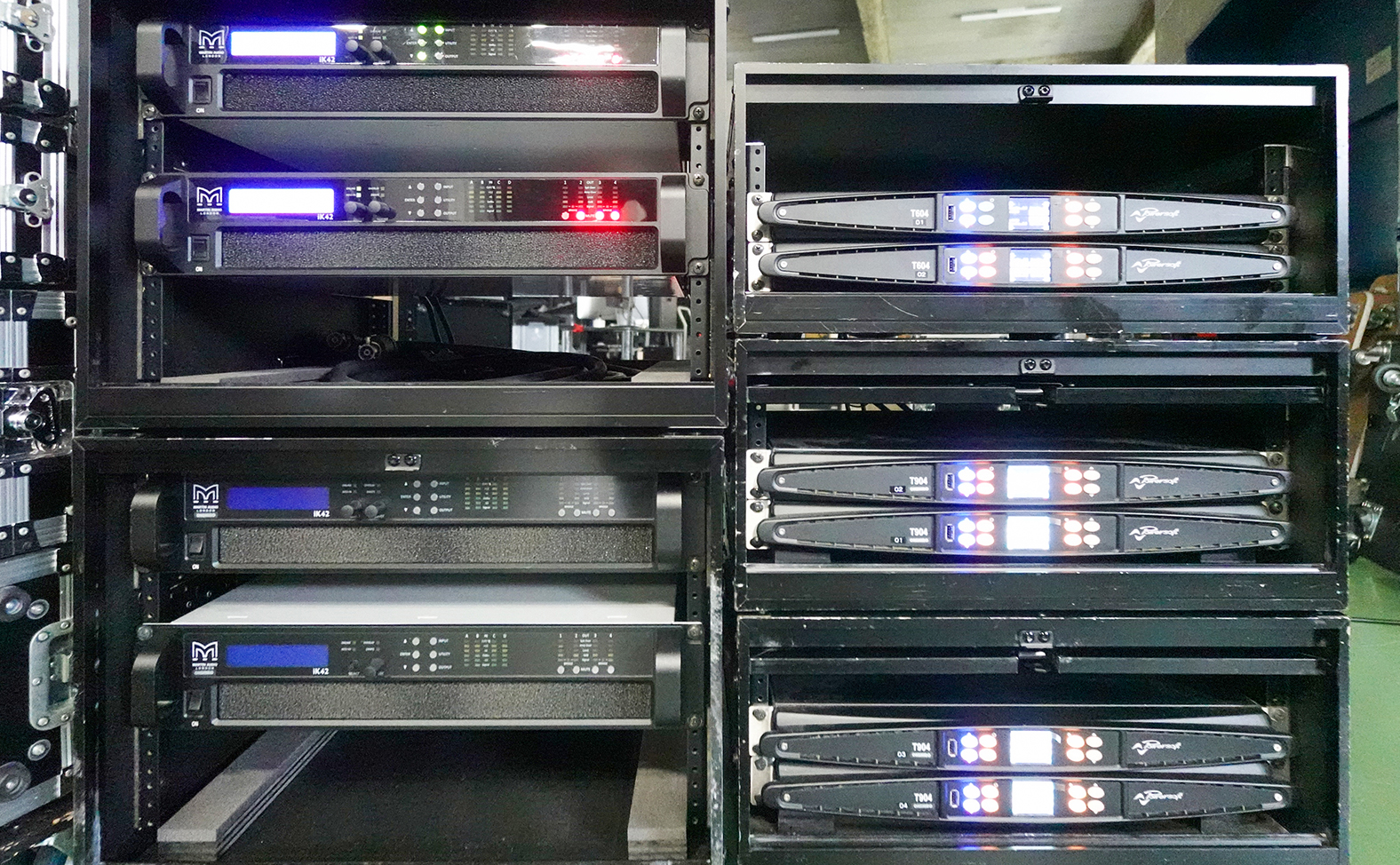 株式会社大城音響事務所　Martin Audio iK42、Powersoft T604、T904