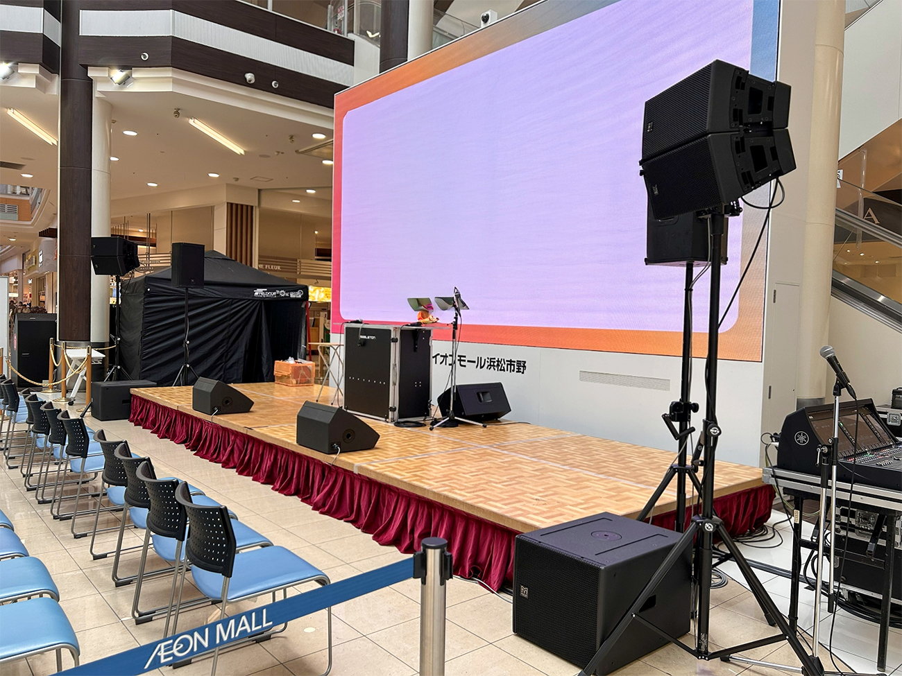 静活株式会社 ショッピングセンターでの音響オペ