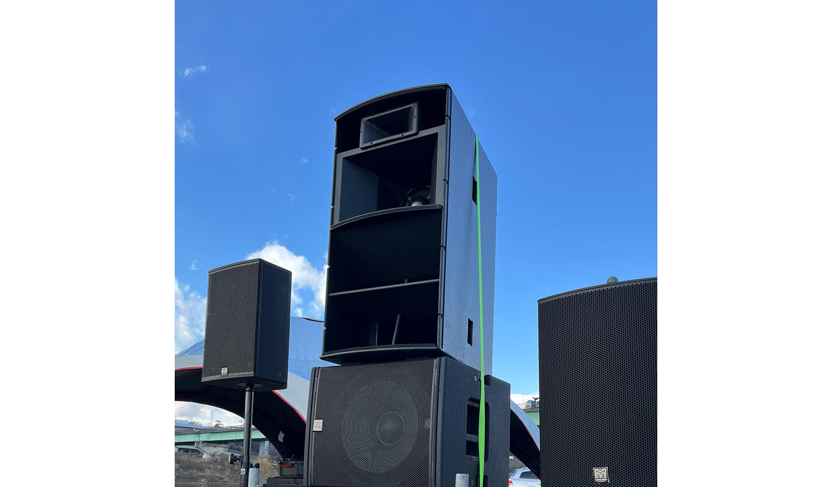 UG.J&SYSTEM Martin Audio THV