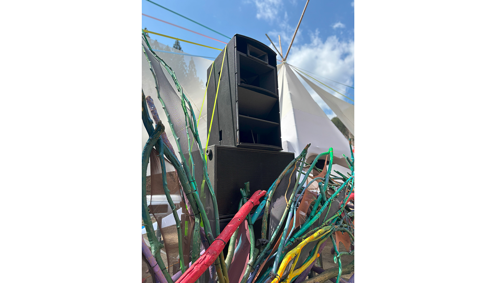 UG.J&SYSTEM Martin Audio THV