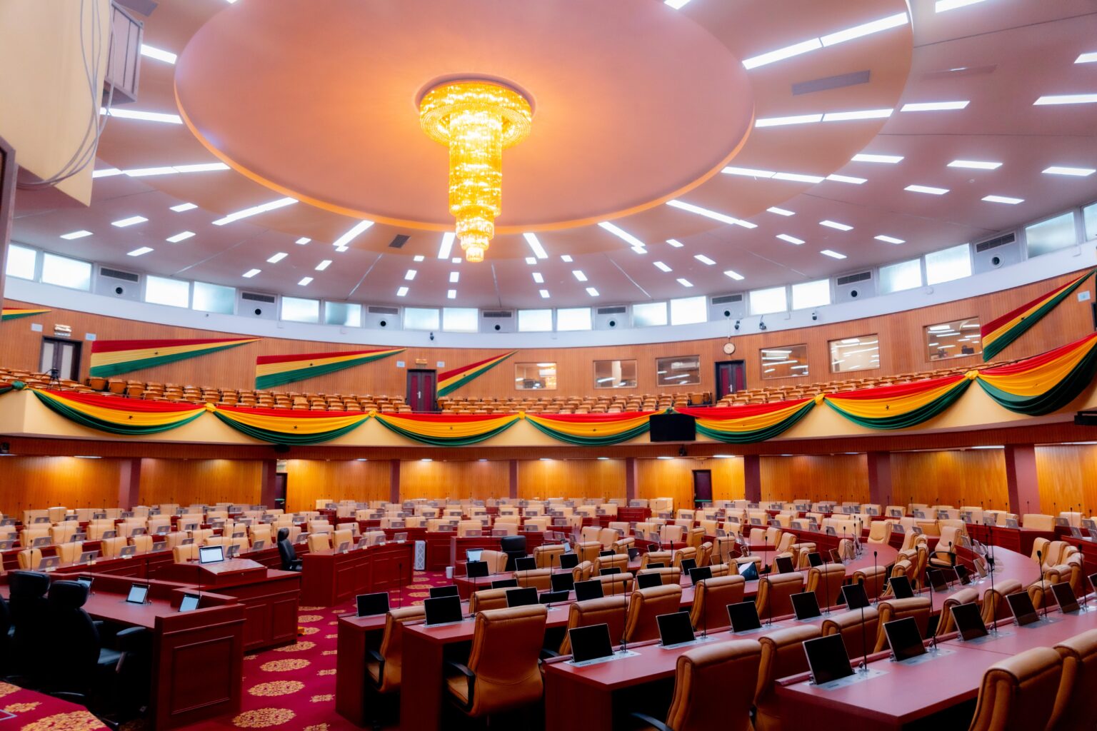 ガーナ国会議事堂 議場の全体像