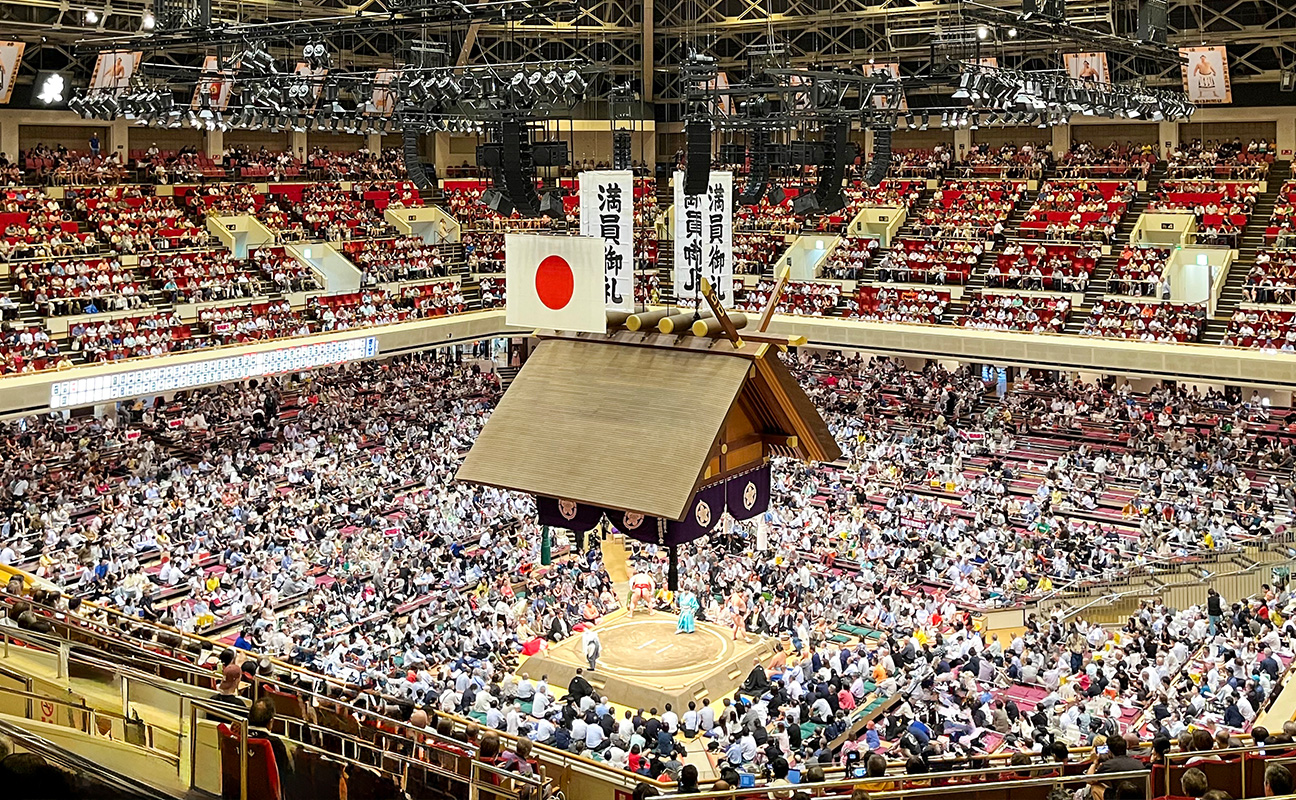 「初めての両国国技館｜観戦もグルメも！相撲の魅力が詰まった名所」